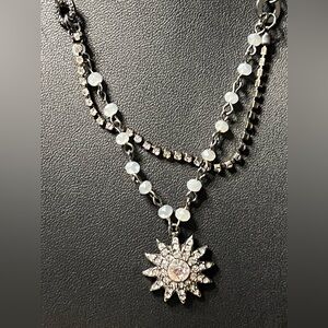 Vintage Elegant Silver Tone  and White Starburst Necklace